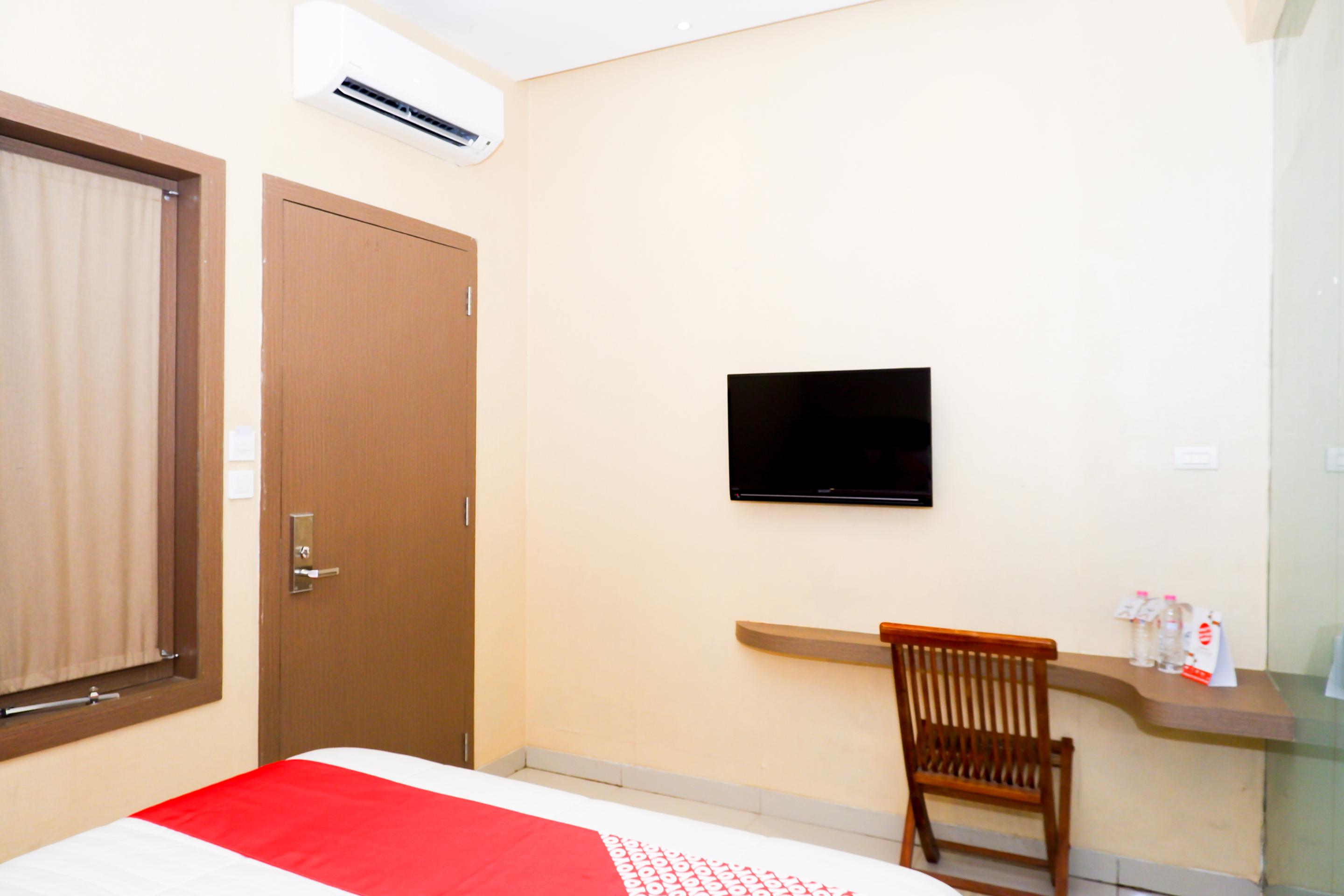 Oyo 379 Grand Mundu Hotell Semarang Eksteriør bilde
