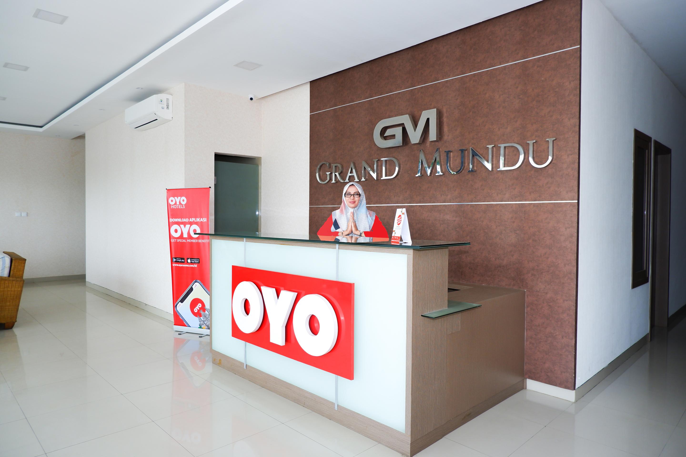 Oyo 379 Grand Mundu Hotell Semarang Eksteriør bilde