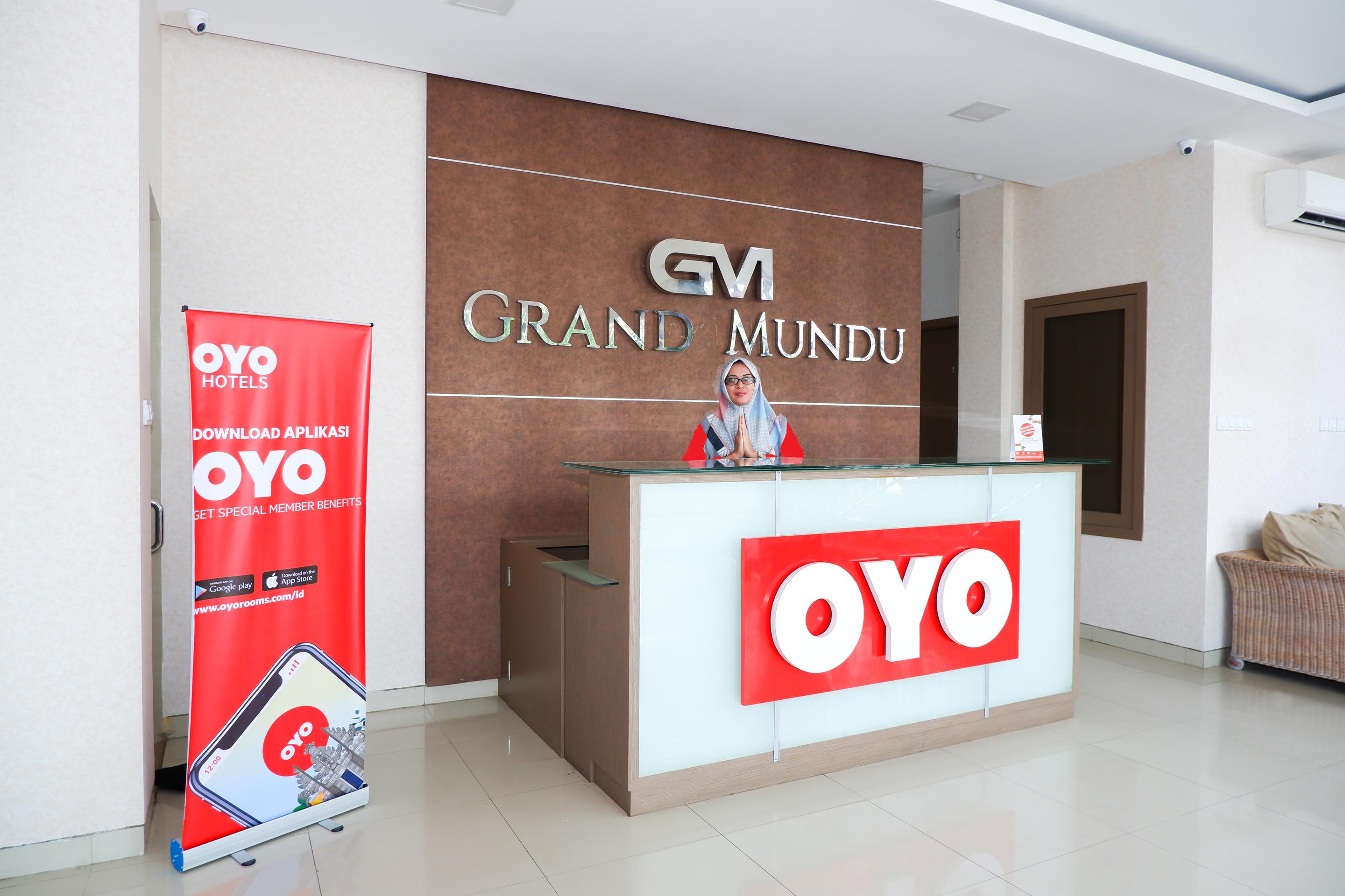 Oyo 379 Grand Mundu Hotell Semarang Eksteriør bilde